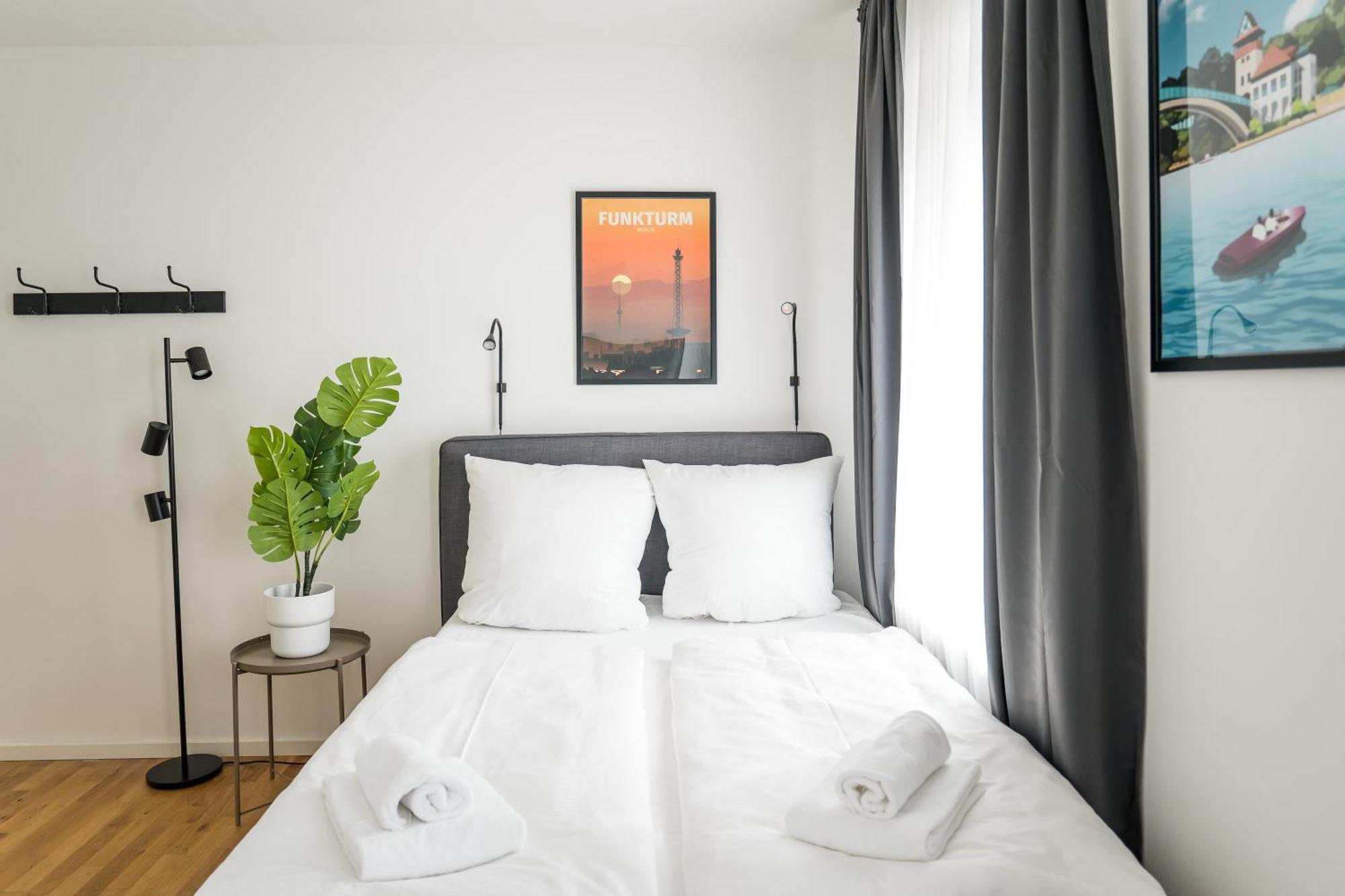 Homaris Apartments Schlueterstrasse เบอร์ลิน ภายนอก รูปภาพ