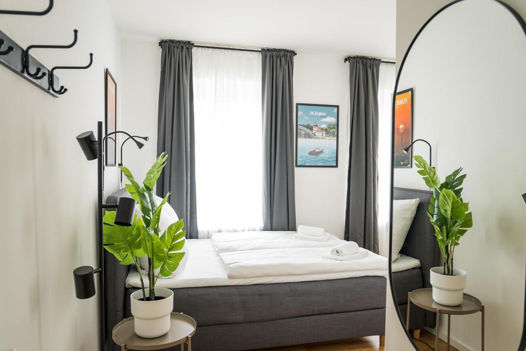 Homaris Apartments Schlueterstrasse เบอร์ลิน ภายนอก รูปภาพ