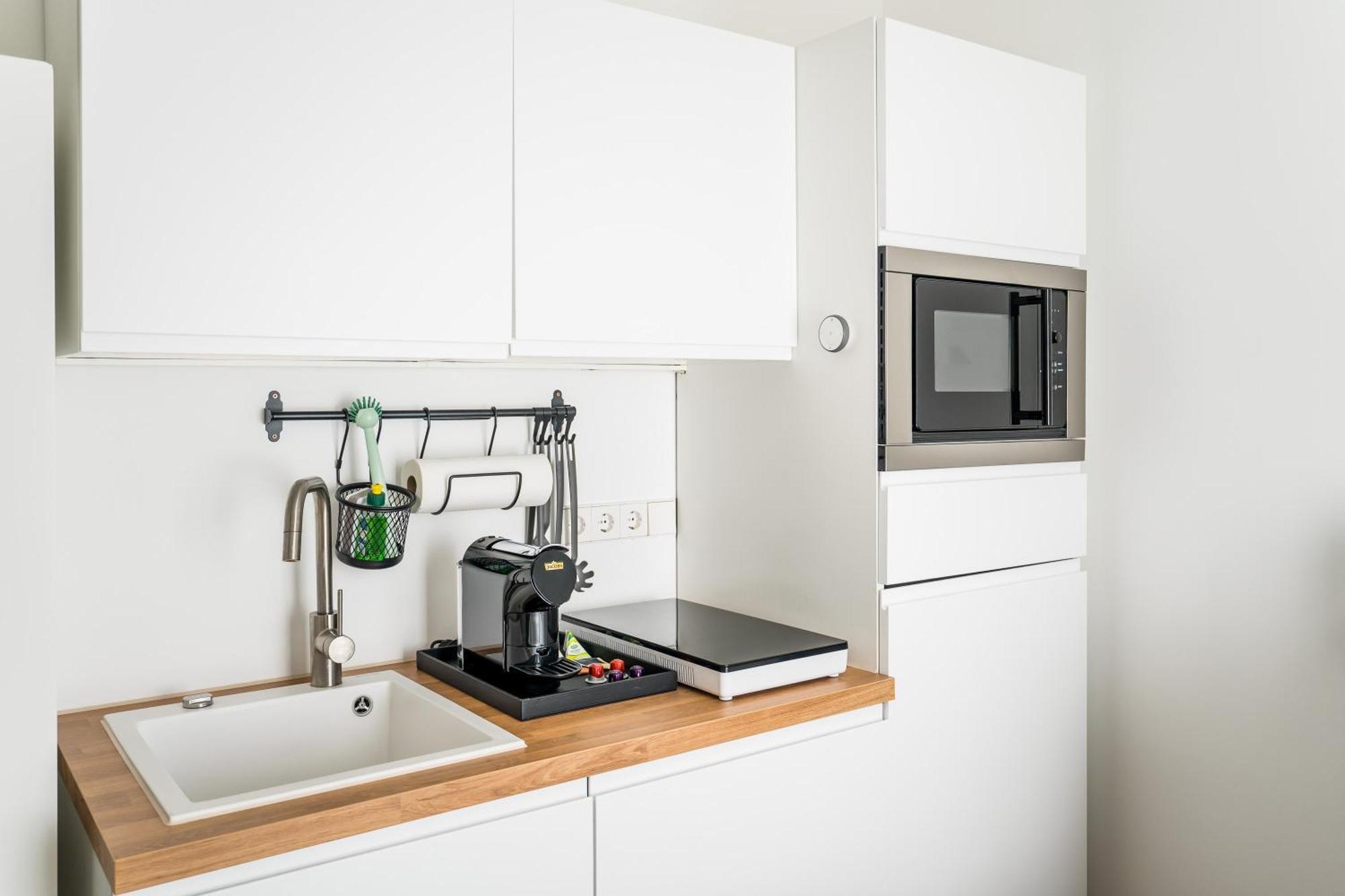 Homaris Apartments Schlueterstrasse เบอร์ลิน ภายนอก รูปภาพ