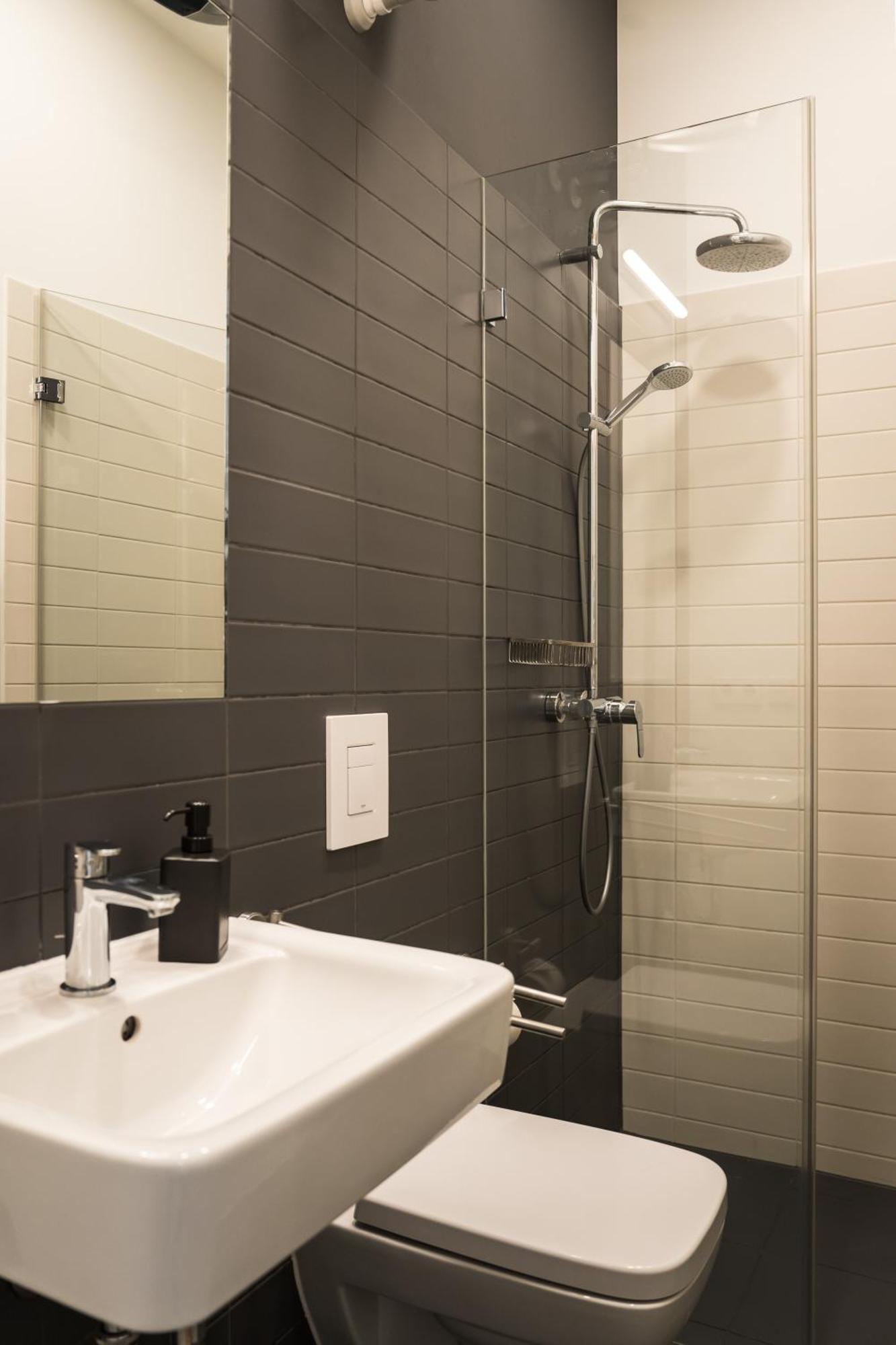 Homaris Apartments Schlueterstrasse เบอร์ลิน ภายนอก รูปภาพ
