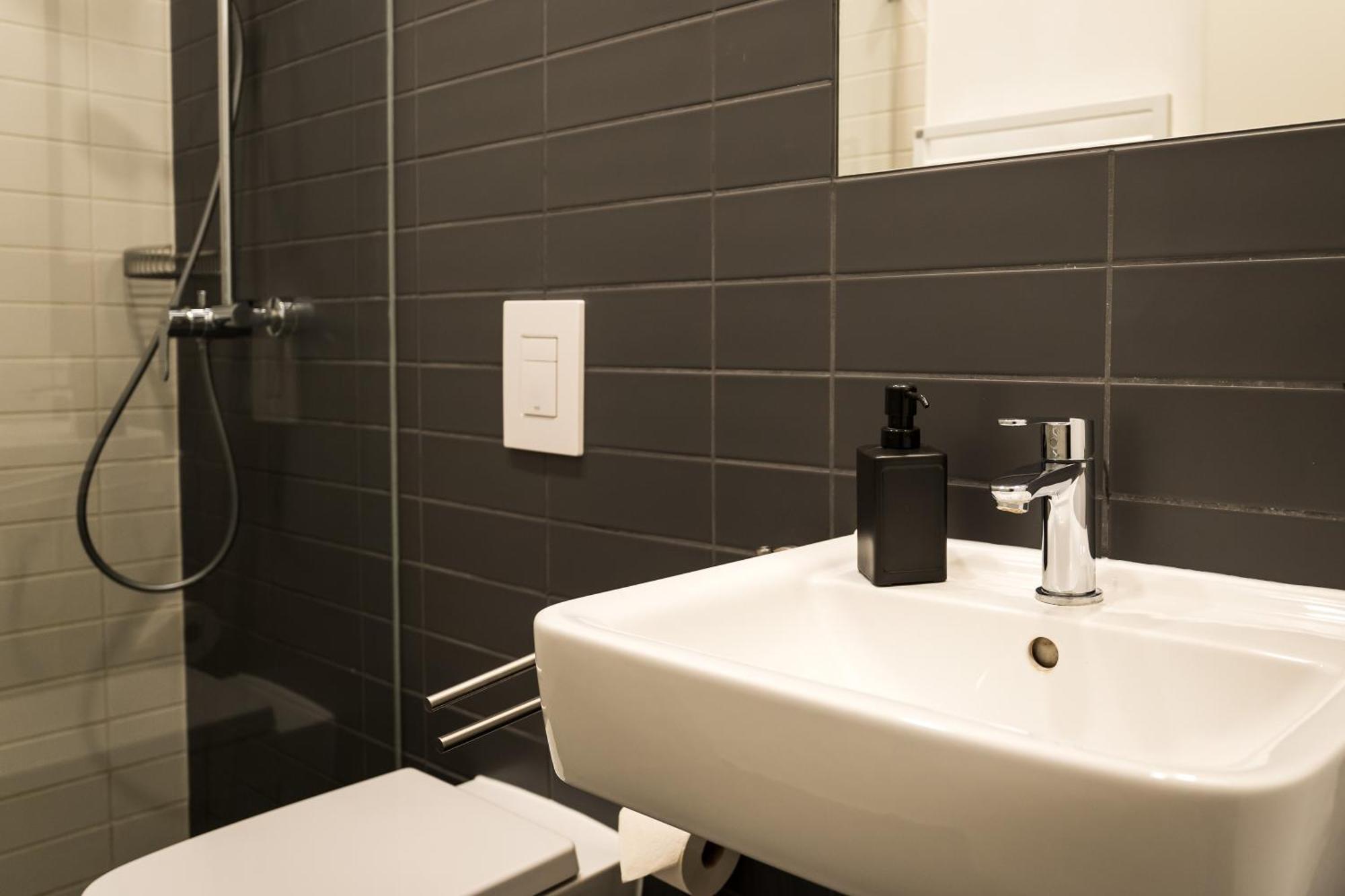 Homaris Apartments Schlueterstrasse เบอร์ลิน ภายนอก รูปภาพ