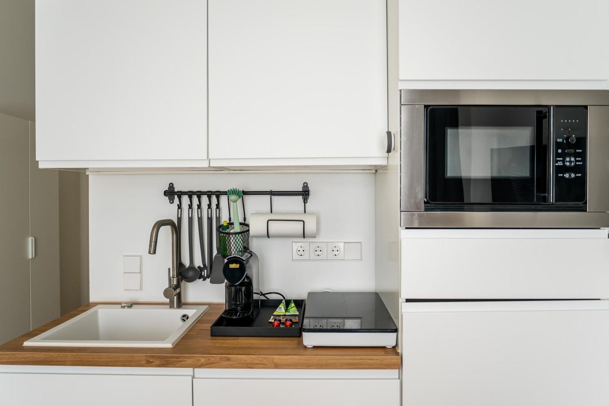 Homaris Apartments Schlueterstrasse เบอร์ลิน ภายนอก รูปภาพ