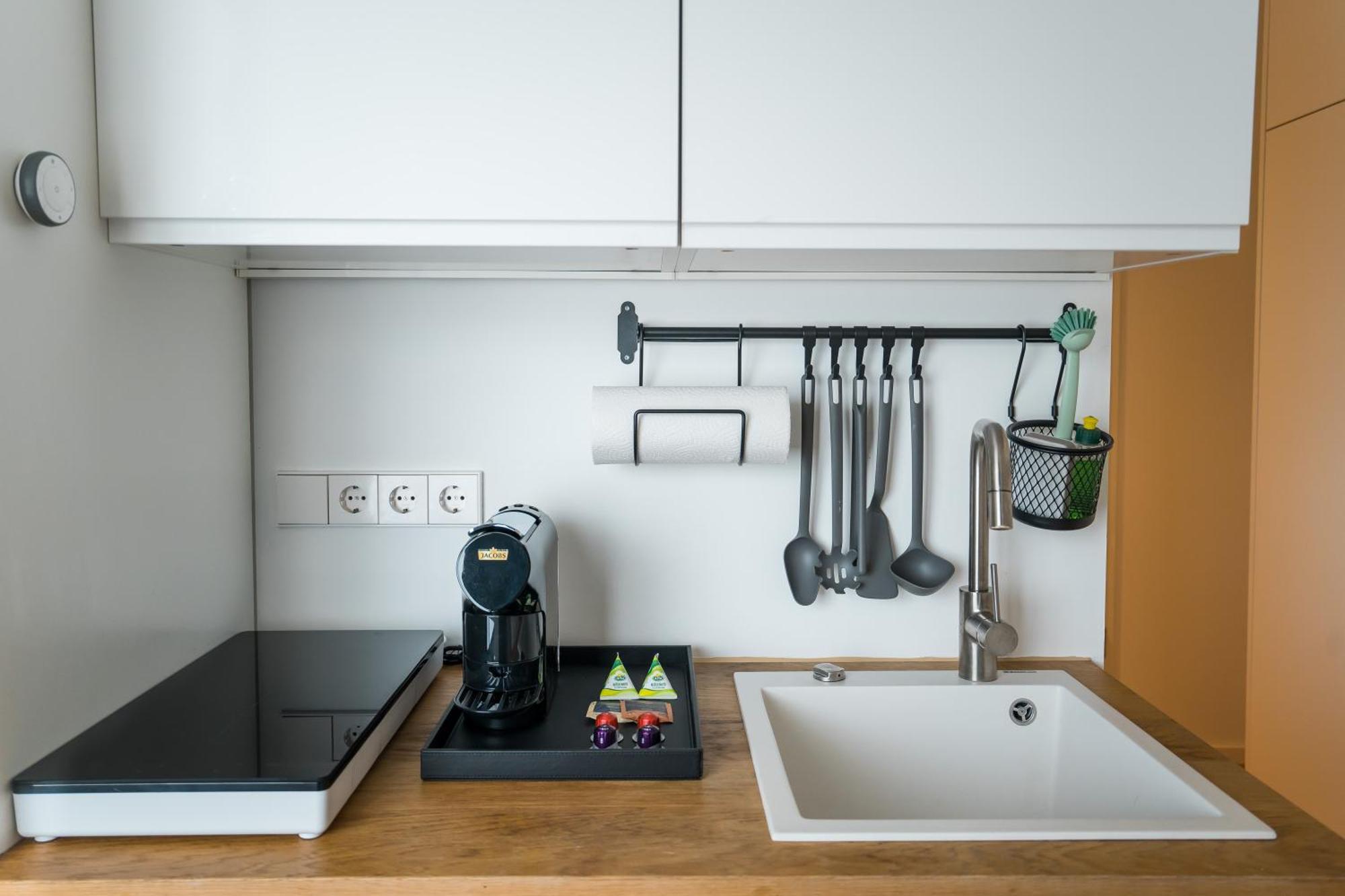 Homaris Apartments Schlueterstrasse เบอร์ลิน ภายนอก รูปภาพ