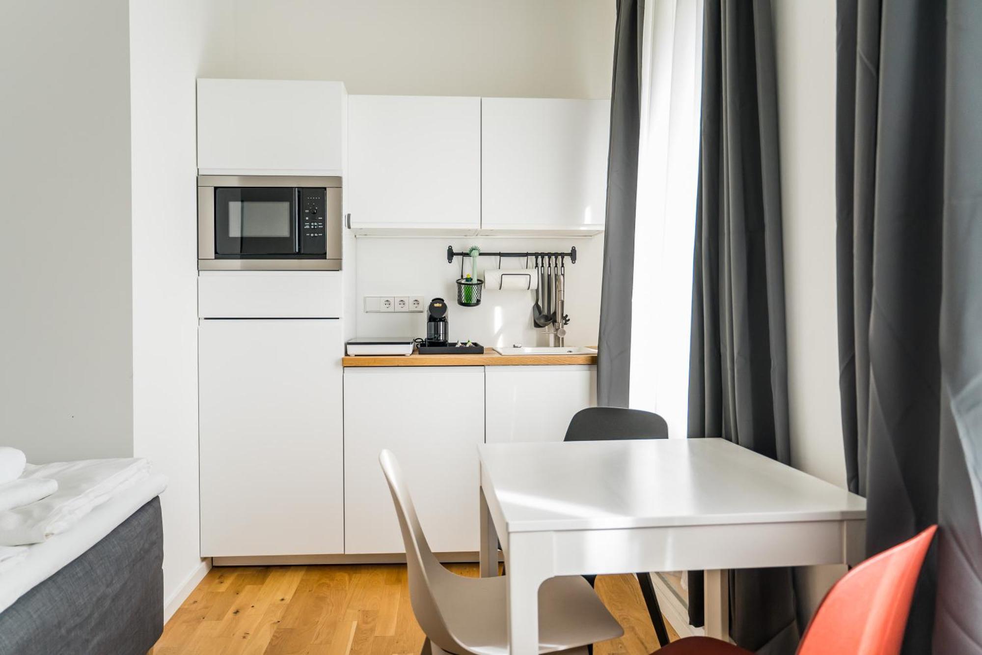 Homaris Apartments Schlueterstrasse เบอร์ลิน ภายนอก รูปภาพ