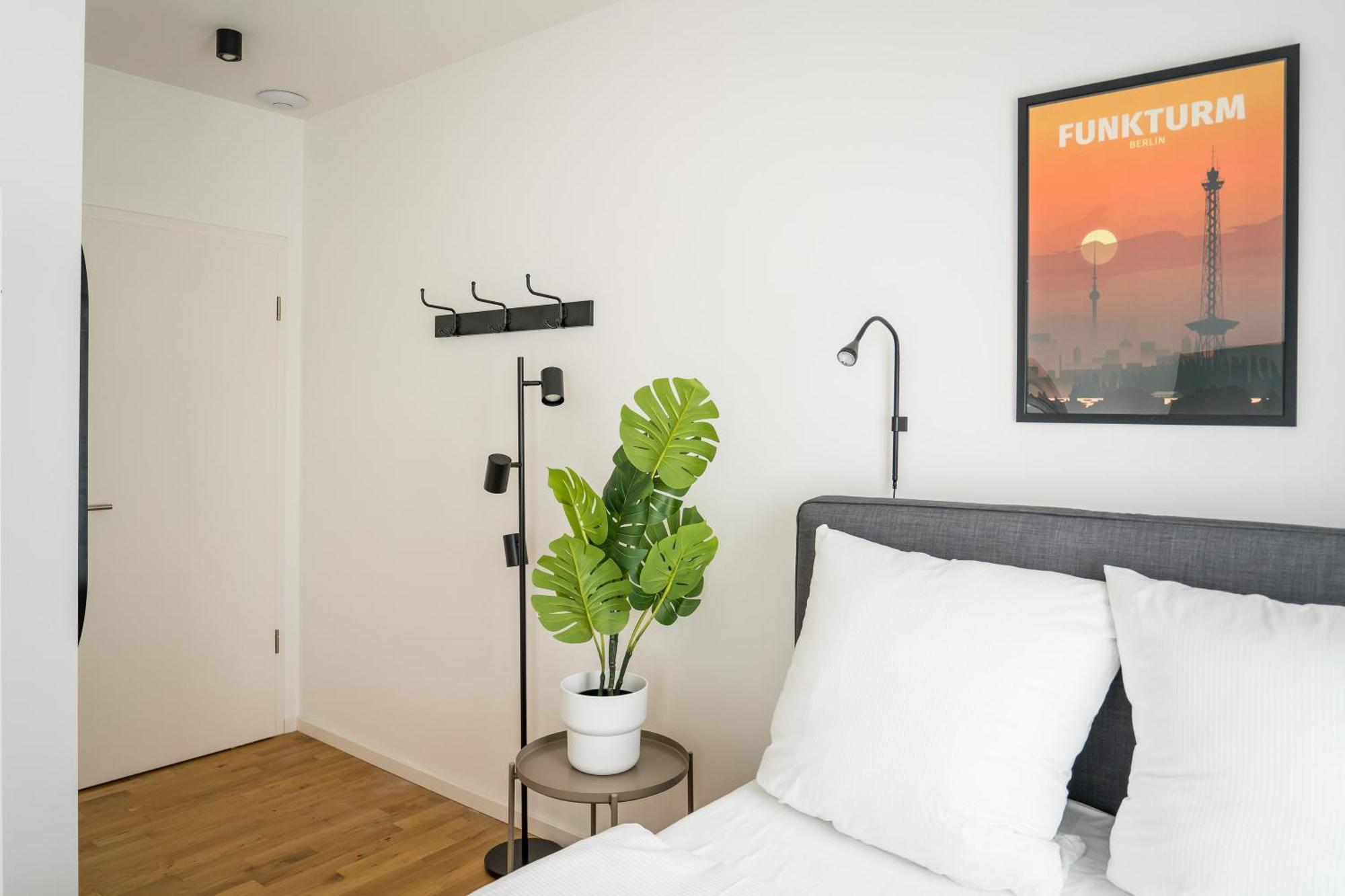 Homaris Apartments Schlueterstrasse เบอร์ลิน ภายนอก รูปภาพ